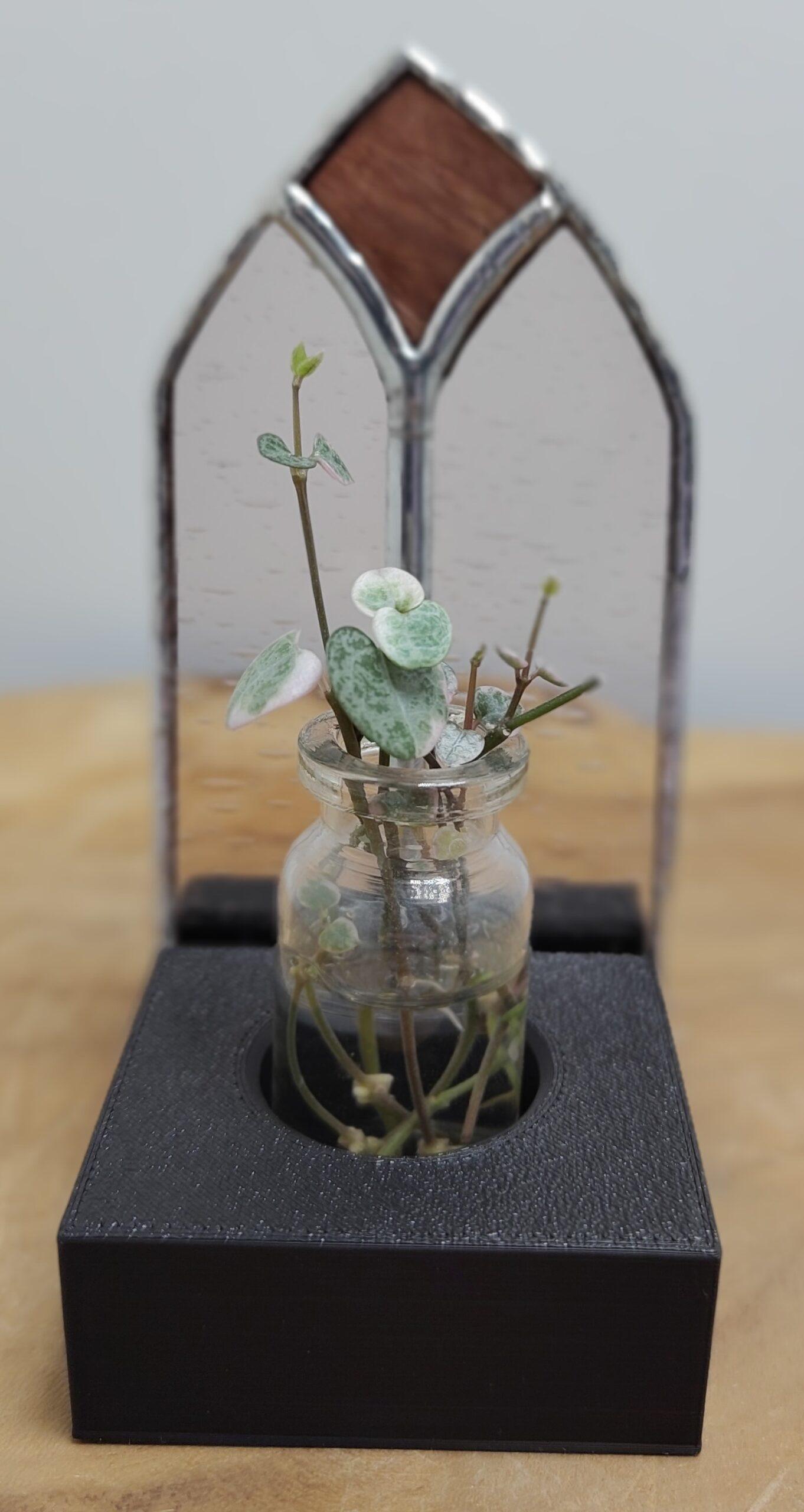 iridescent window propagation station