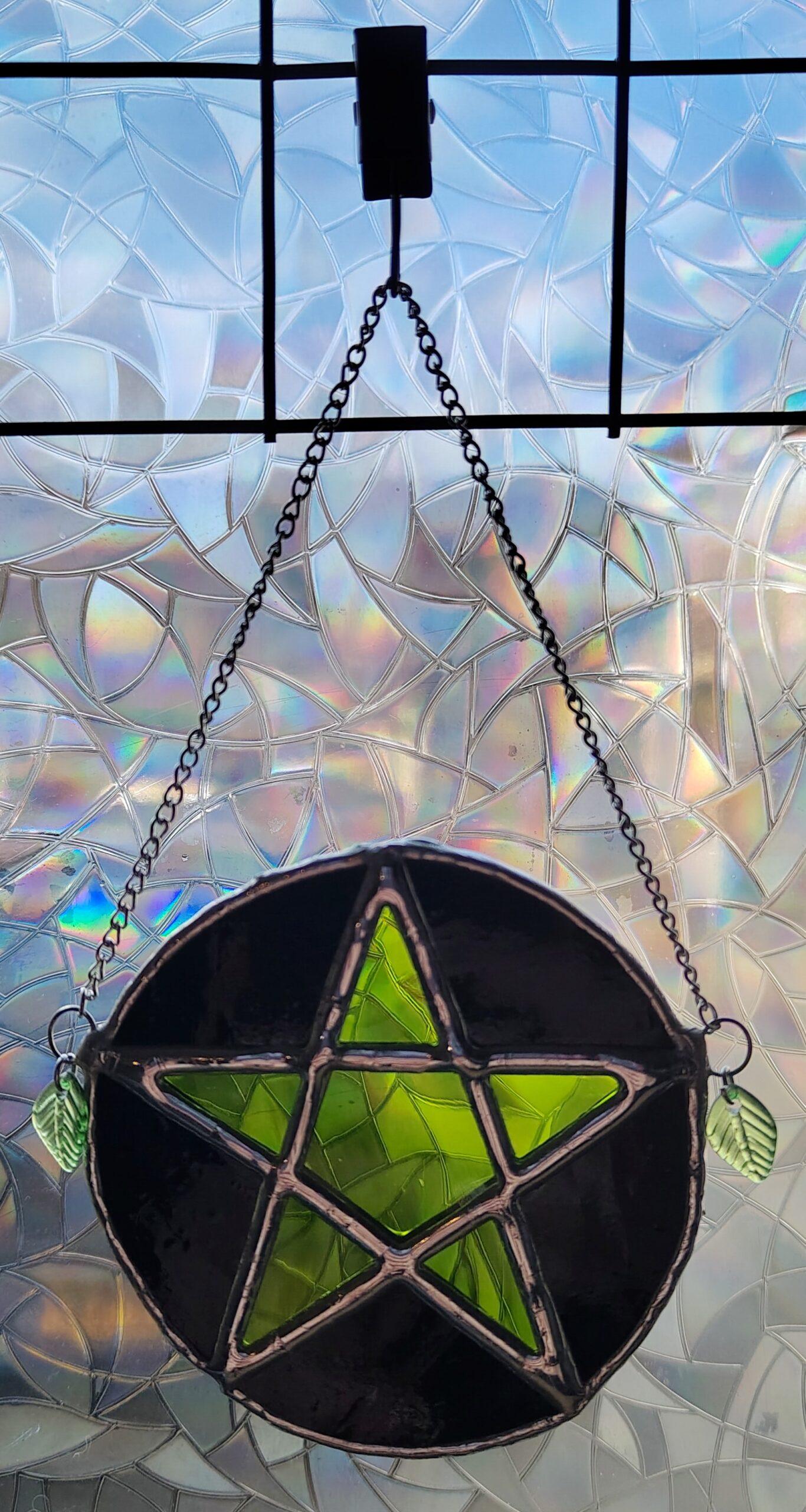 green pentagram