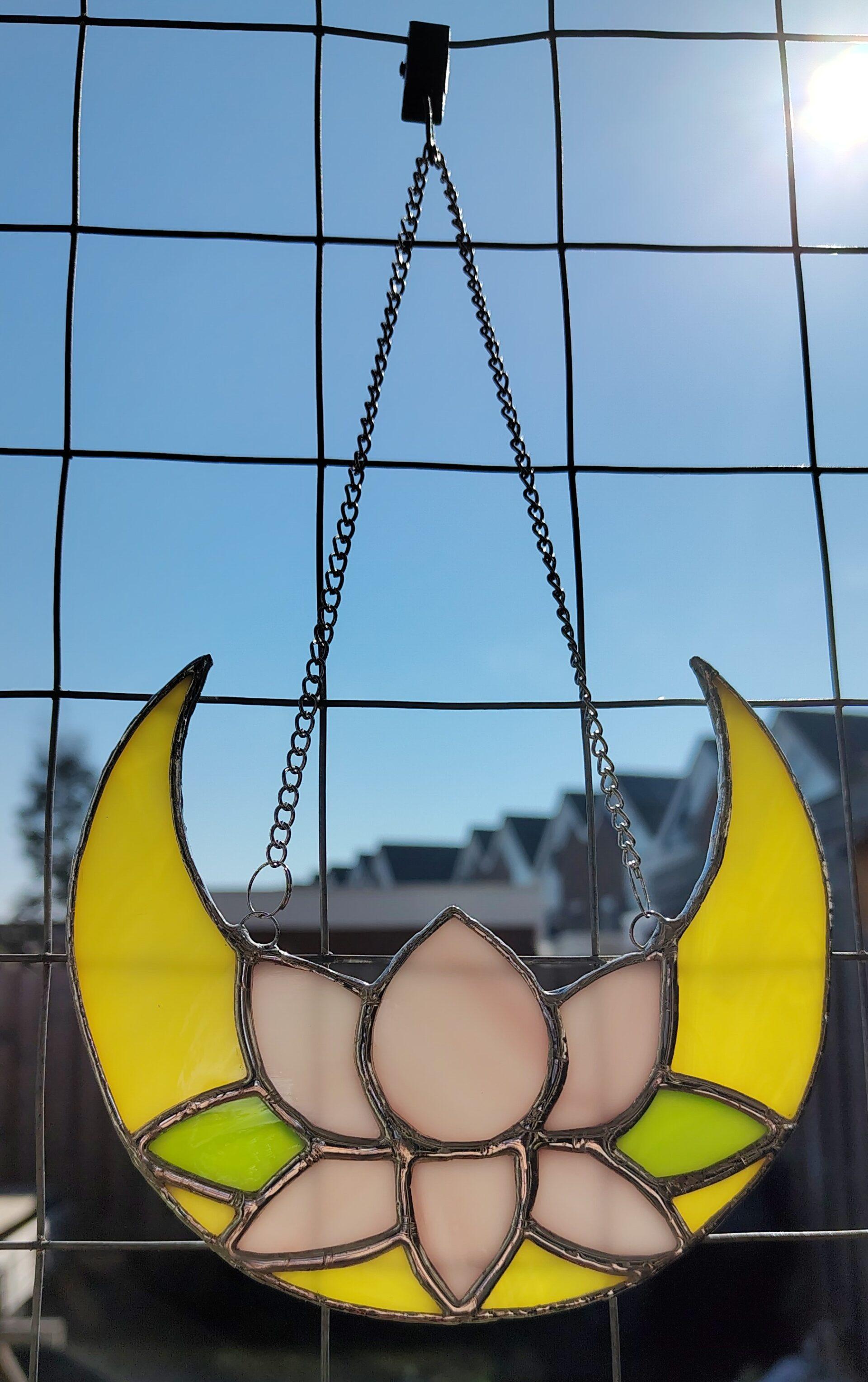lotus moon hanger
