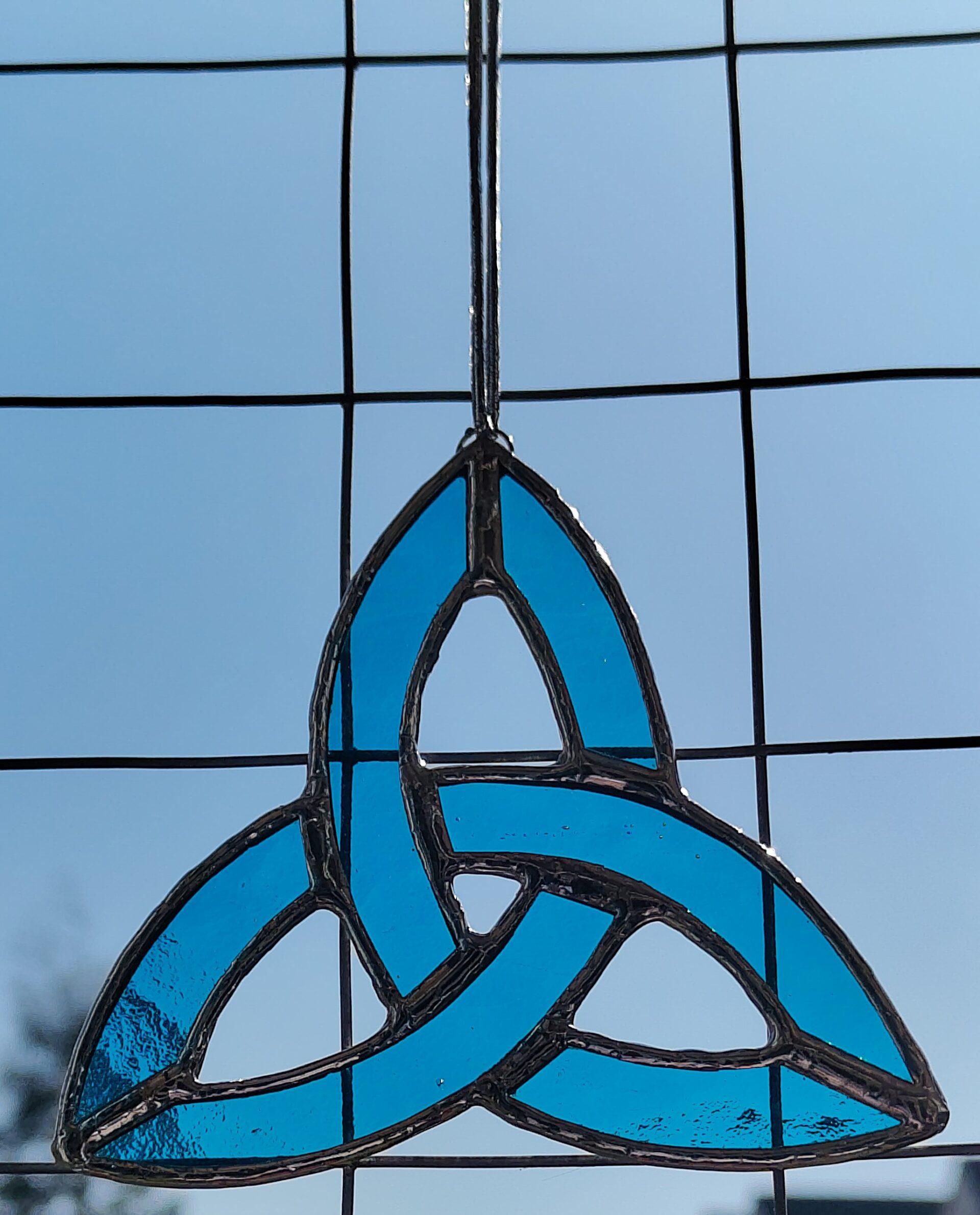blue celtic knot